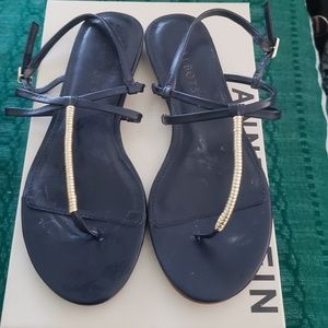 Talbots 🌀 NAVY Thong Sandal
